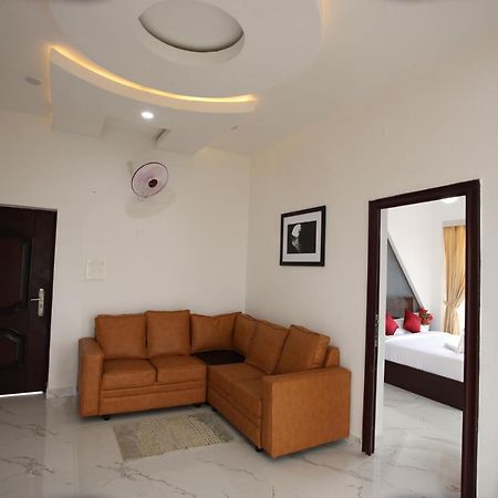 Emirates Residency Hotel Pudunagaram Buitenkant foto