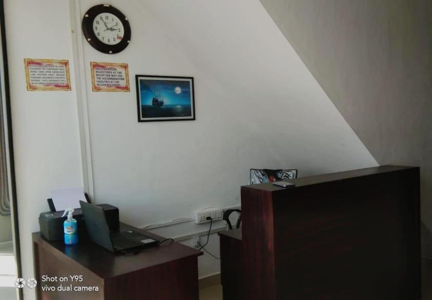 Emirates Residency Hotel Pudunagaram Buitenkant foto