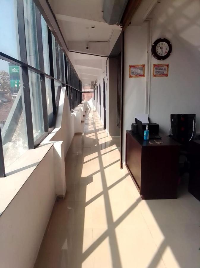 Emirates Residency Hotel Pudunagaram Buitenkant foto