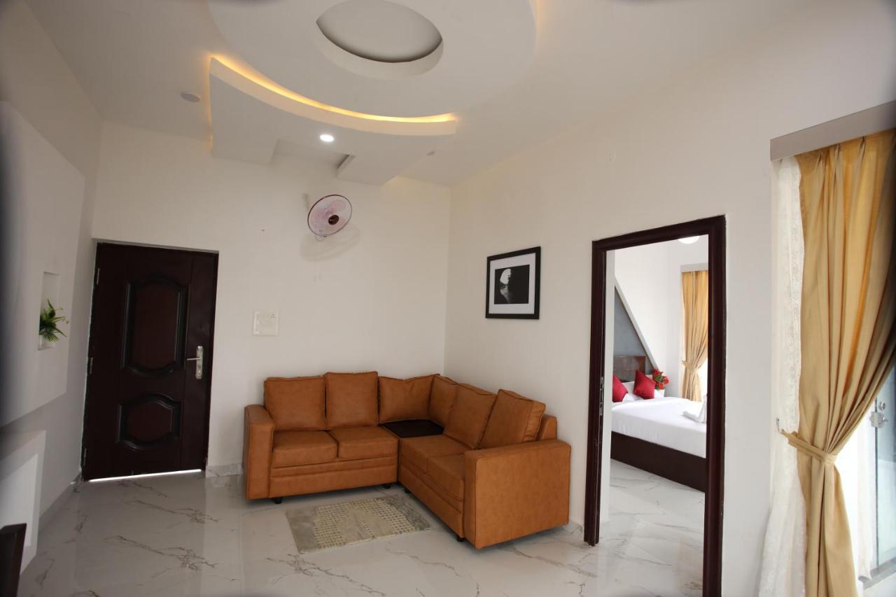 Emirates Residency Hotel Pudunagaram Buitenkant foto